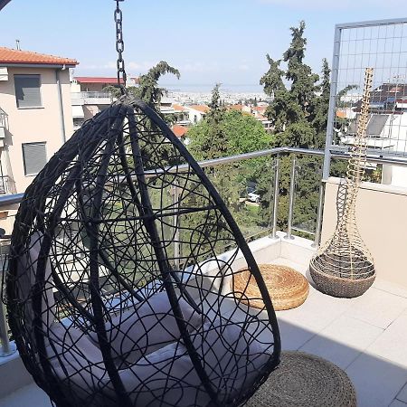 Όμορφο Διαμέρισμα- Σοφίτα Με Υπέροχη Θεα Салоники Экстерьер фото
